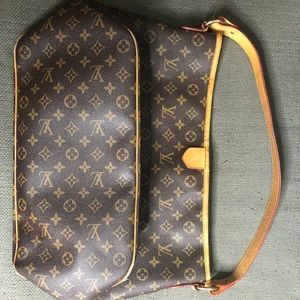 louis vuitton handbag
